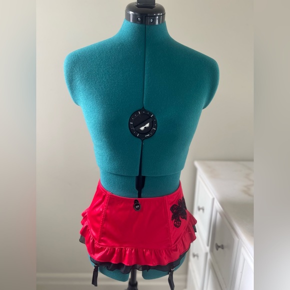 *New* Là Senza Garter Skirt (Red/Black, Small) with Tag - Picture 1 of 3